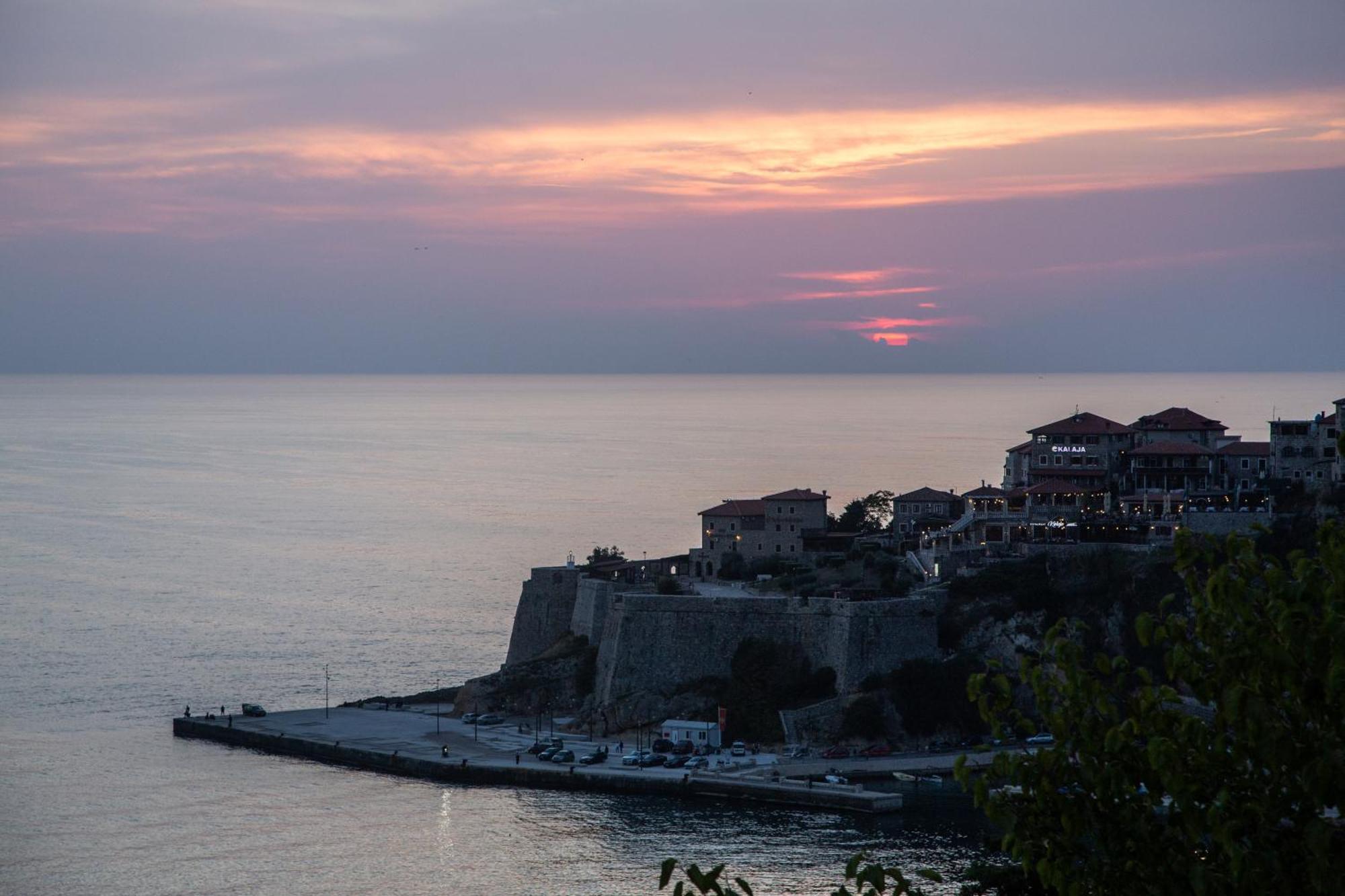 Apartments Bogojevic Ulcinj Ngoại thất bức ảnh