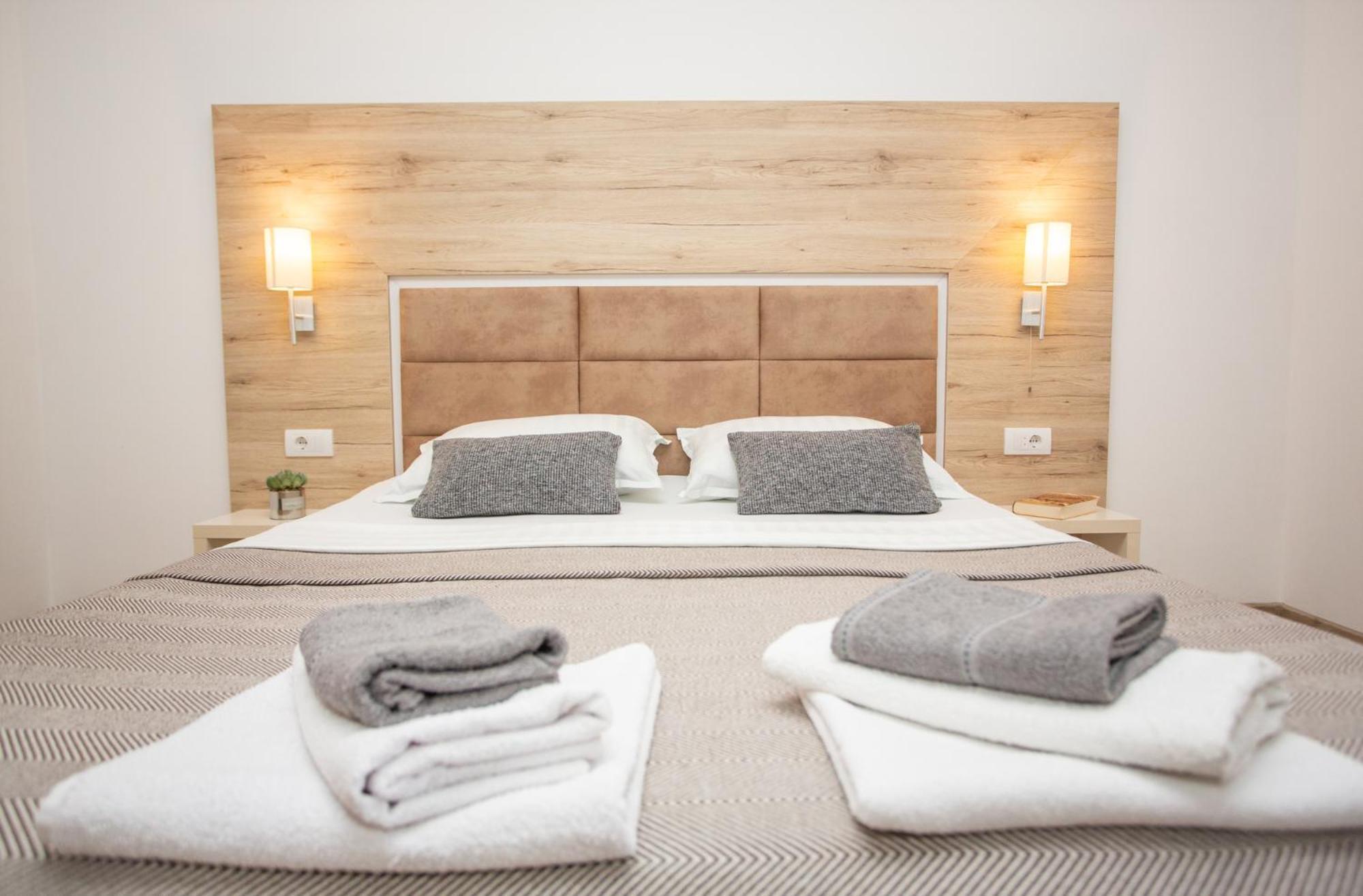 Apartments Bogojevic Ulcinj Ngoại thất bức ảnh